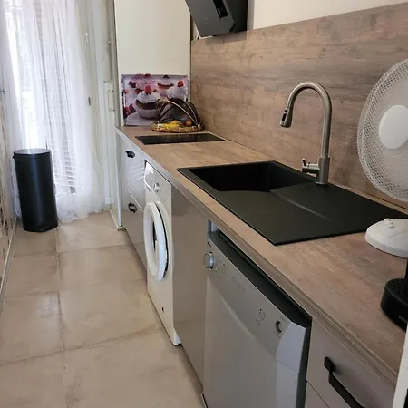 T3 70m2 Renove Rdc, 50m Plage,climatise Avec Grd Terrasse L'argentiere * La Londe-les-Maures