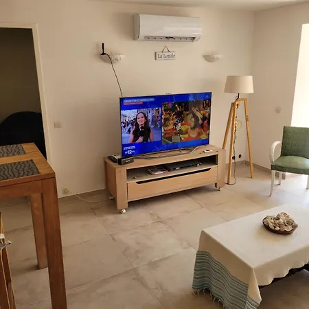 Daire T3 70m2 Renove Rdc, 50m Plage,climatise Avec Grd Terrasse L'argentiere La Londe-les-Maures
